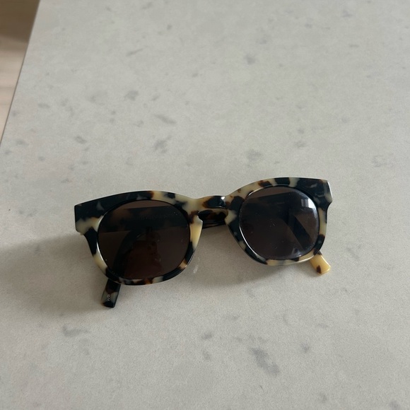 Warby Parker Tortoise Shell Sunglasses - Picture 4 of 4